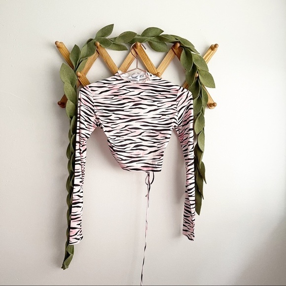 Princess Polly Animal Print Open Back Crop Top - Picture 3 of 8